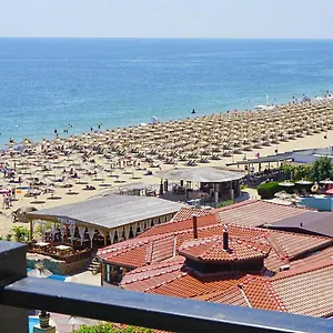https://apartments-sirena-first-line.goldensandshotels.net